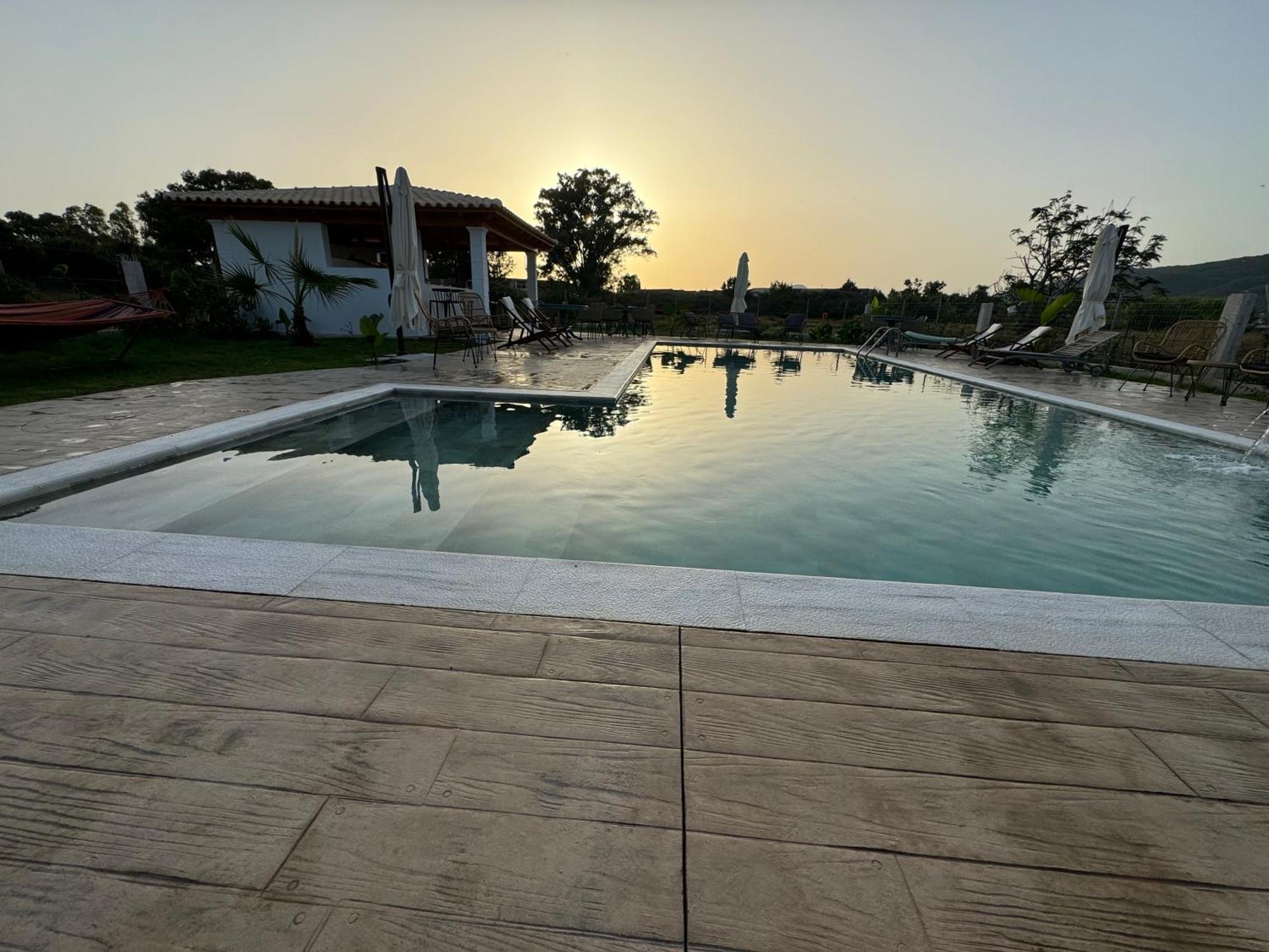 Апарт отель Kapetanios Luxury Агиос-Георгиос Экстерьер фото
