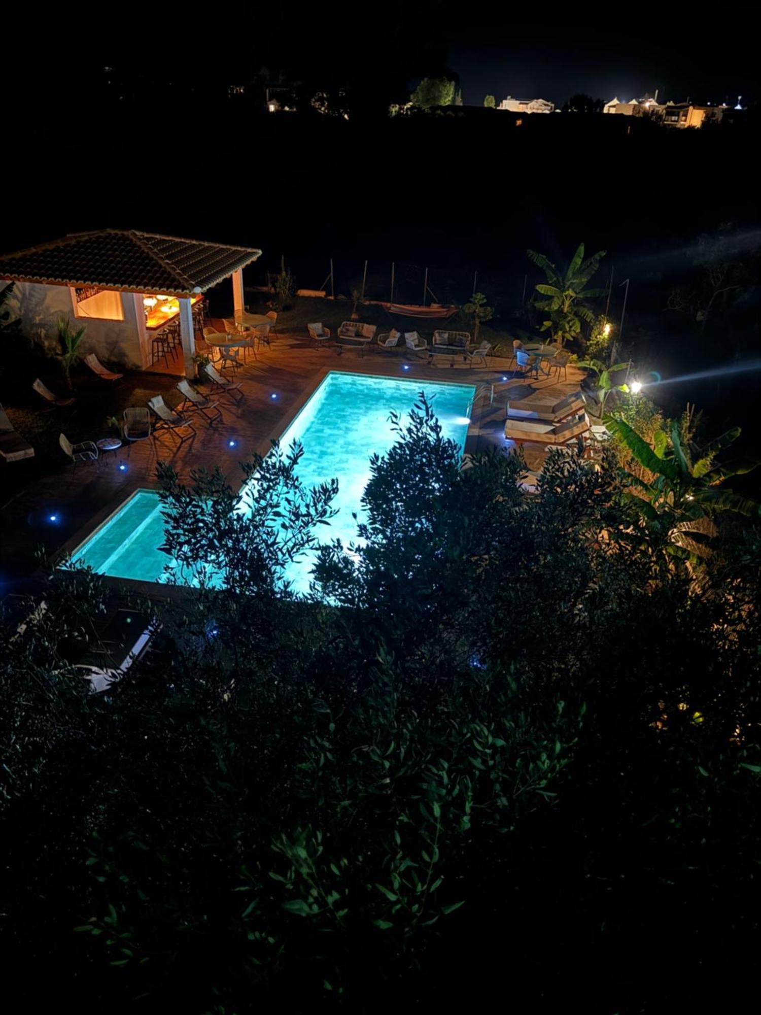 Апарт отель Kapetanios Luxury Агиос-Георгиос Экстерьер фото