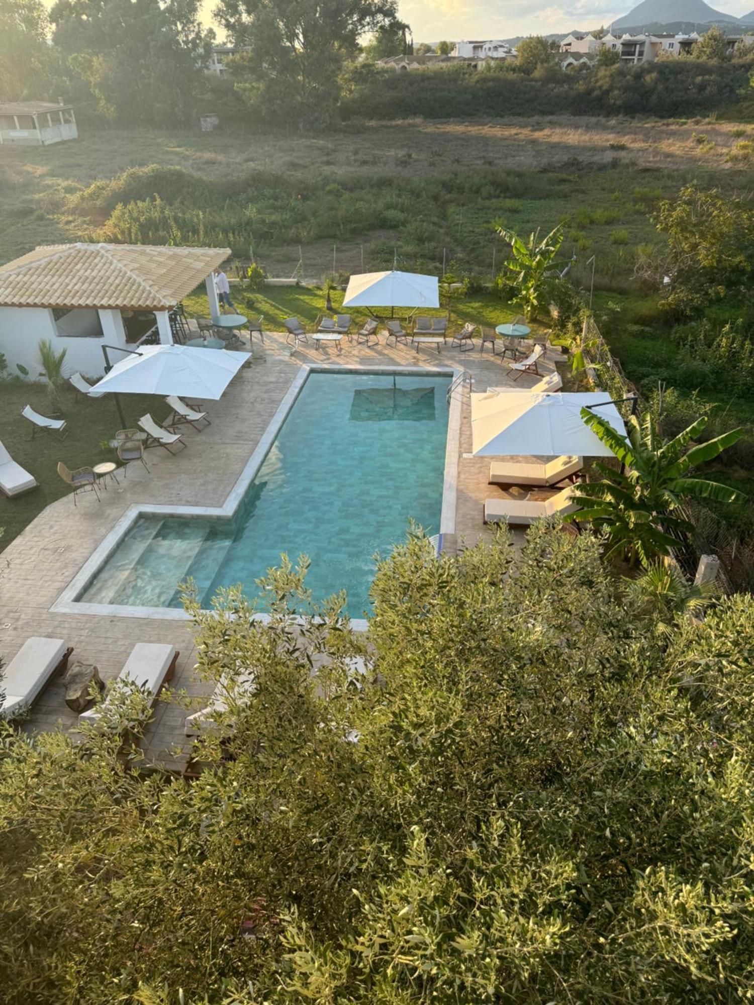 Апарт отель Kapetanios Luxury Агиос-Георгиос Экстерьер фото